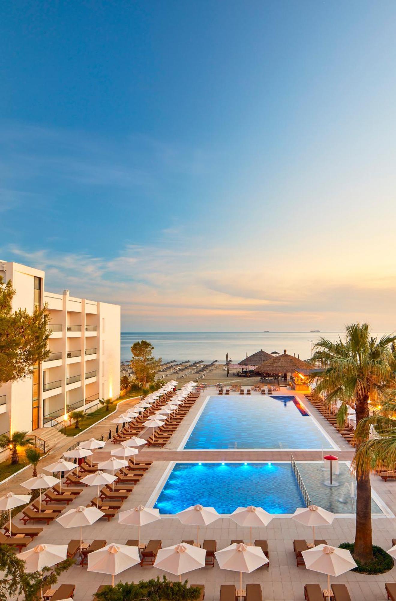 Hotel Sol Tropikal Durrës Exterior foto