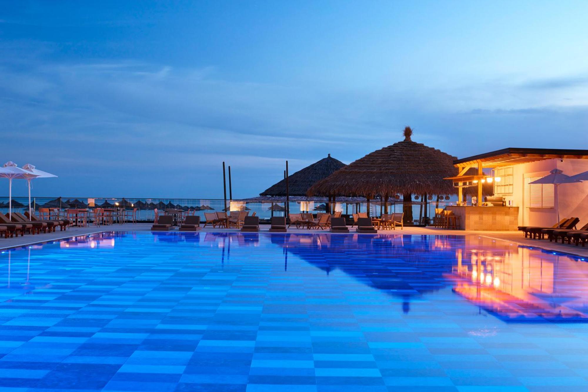 Hotel Sol Tropikal Durrës Exterior foto