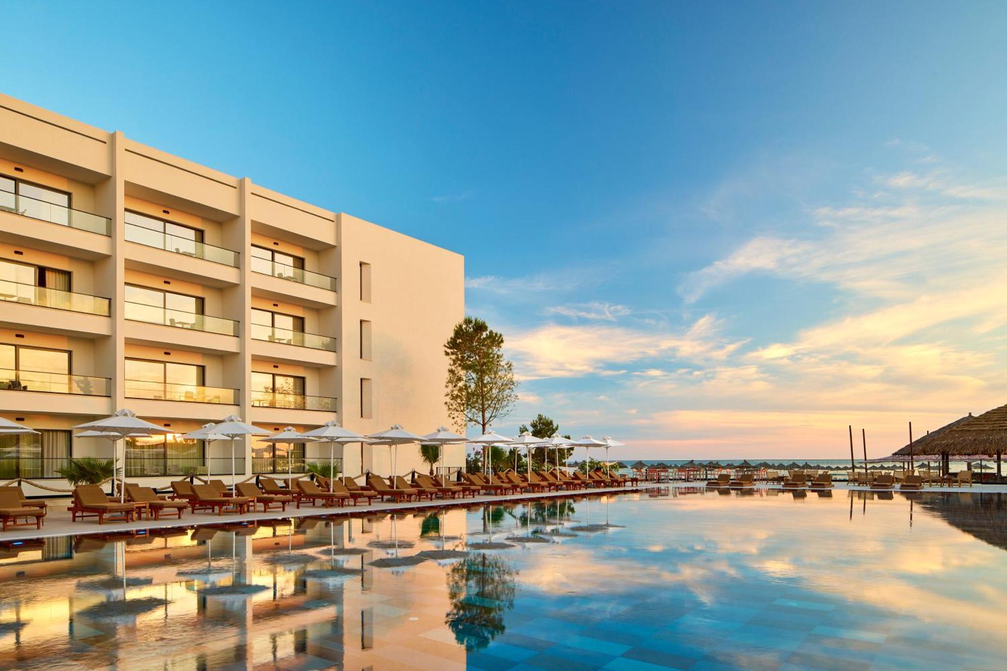 Hotel Sol Tropikal Durrës Exterior foto